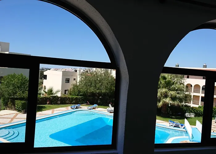 Casa Poente Da Aldeia * Albufeira